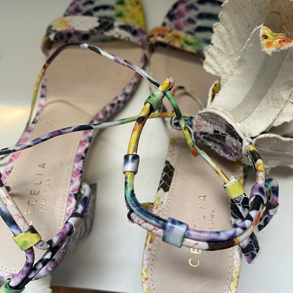 Hibiscus lace up heel - Picture 2 of 7